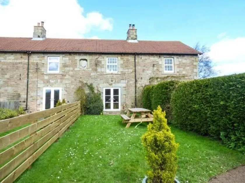 3 Kentstone Farm Cottages - Image 1