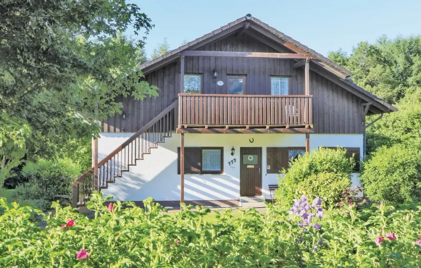 Awesome Apartment in Thalfang With 2 Bedrooms and Wifi - Image 1