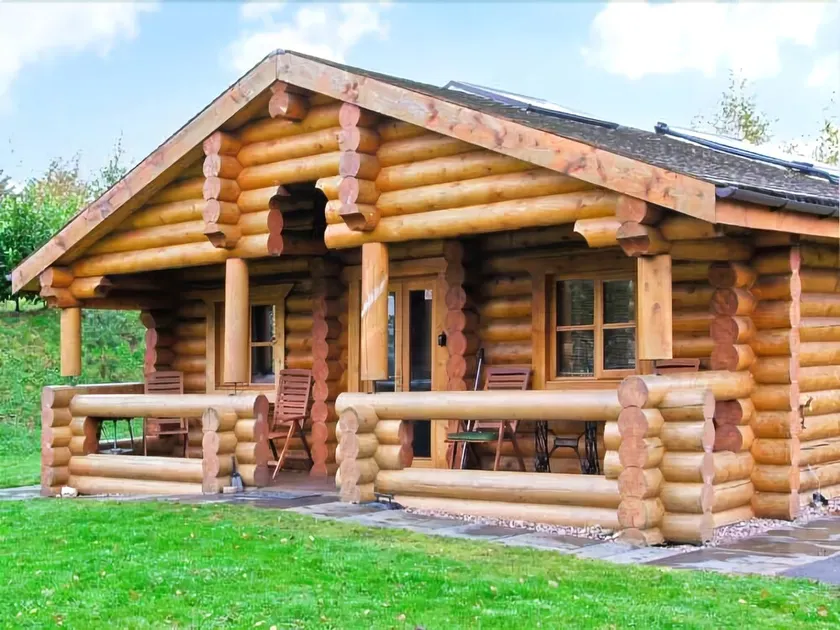 Cedar Log Cabin Brynallt Country Park - Image 1