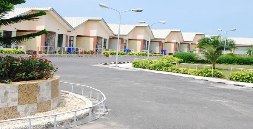 Whispering Palms Hotel & Resort - Image 1