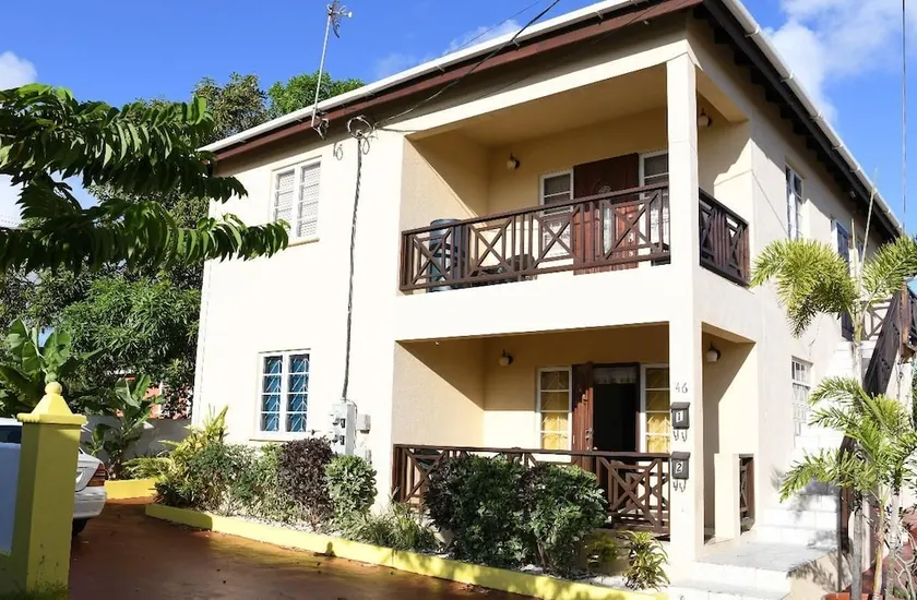 Lux Spacious 3BR Apt 5 Mins from A.port - Image 1
