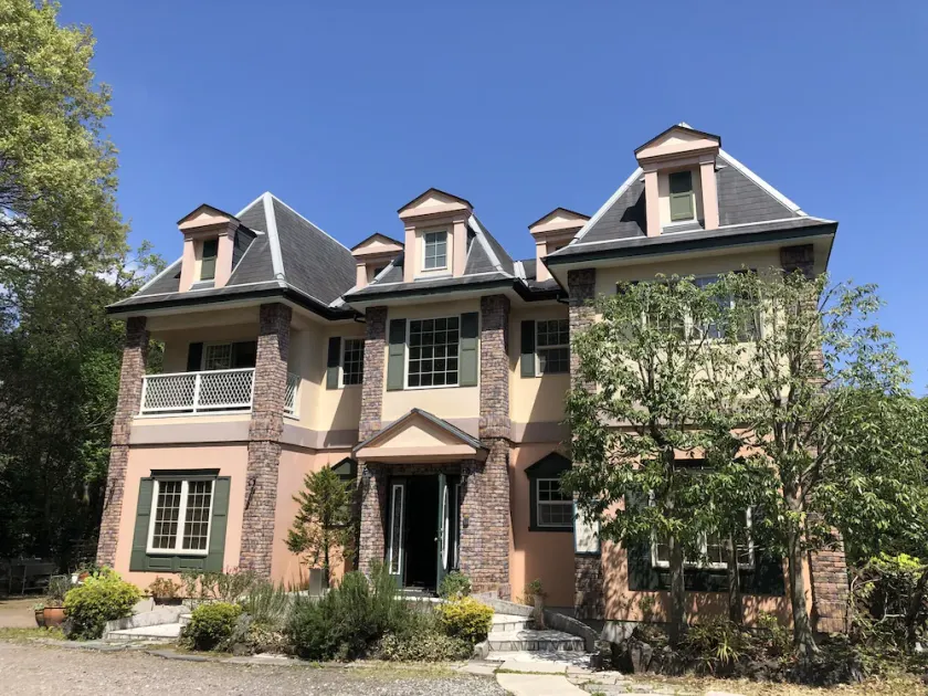 Forest Villa Olive - Image 1