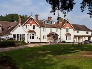 Leeford Place Hotel - Image 1