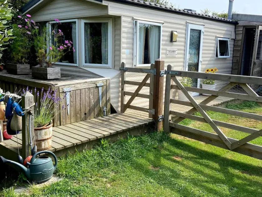 Cosy, Quiet Static Caravan, Mawgan Porth, St Eval - Image 1