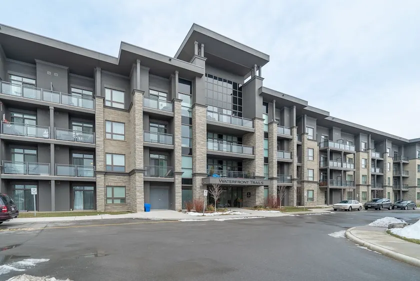 Contemporary Condo at Lake Ontario - Image 1