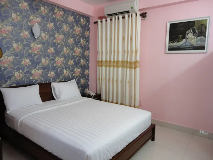 Yen Trang Hotel - Image 1