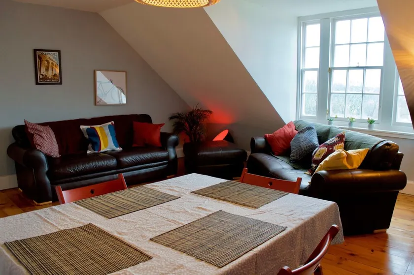 Leith Home - Sleeps 6 - Image 1