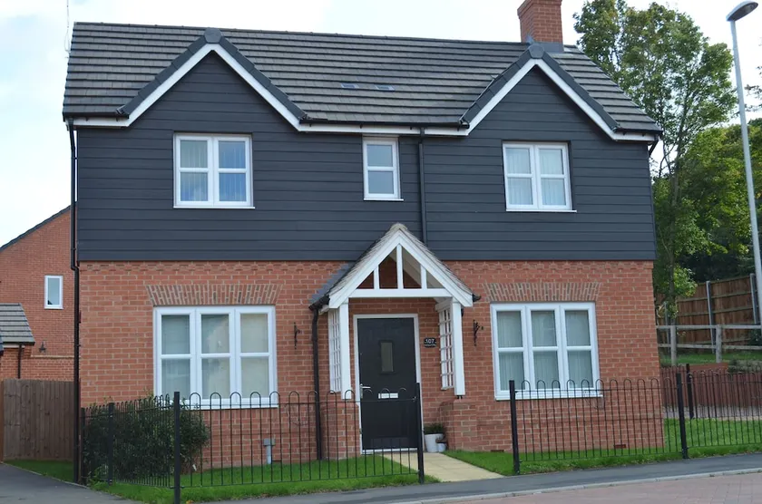 Short Breaks - Harcourt Way - Image 1