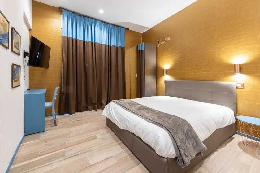 Rainbow Suite - Image 1