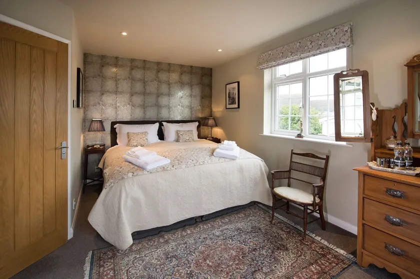 Callender House Bed And Breakfast - Image 1