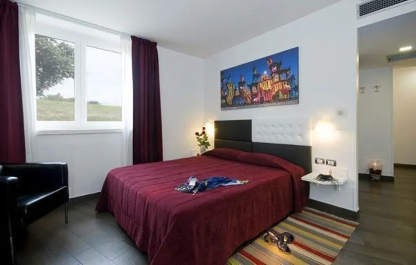 Ecohotel - Image 1