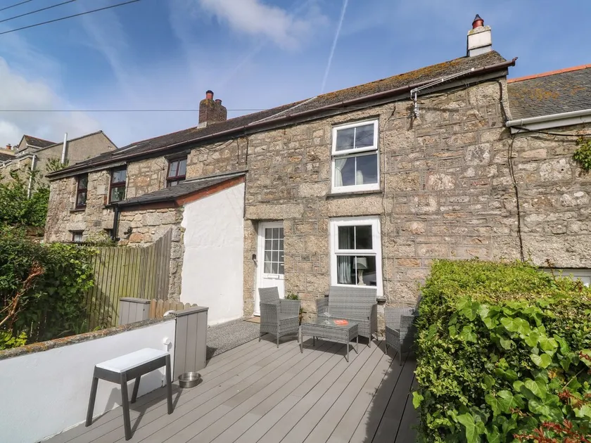 Brea Cottage - Image 1