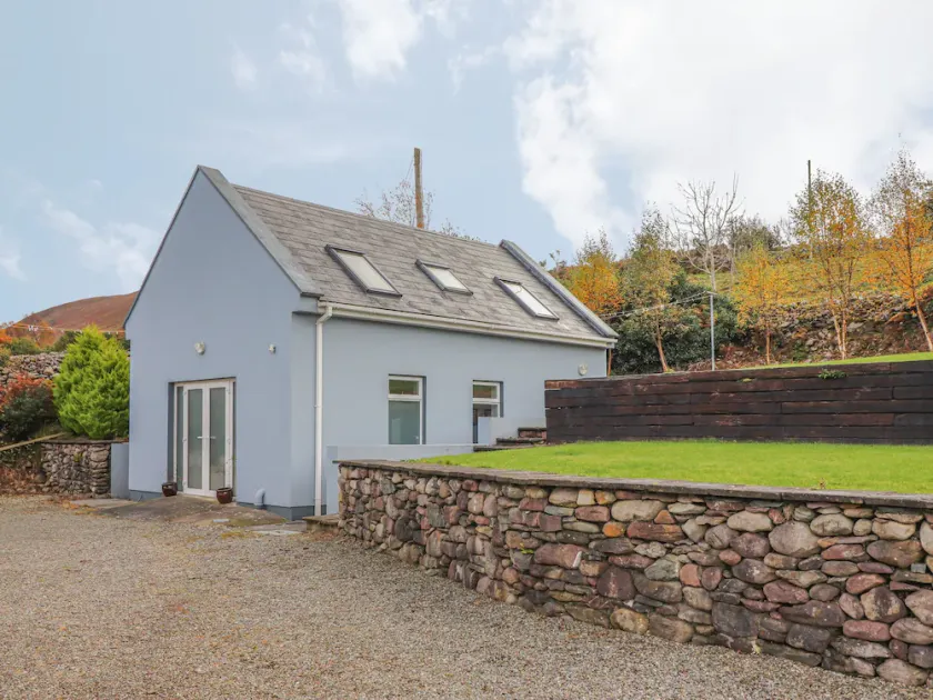 Silver Birch House - Image 1