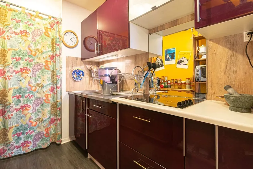 Superb Spacious Accommodation Near Paris - Image 1