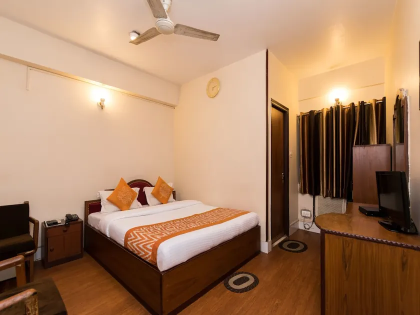 Hotel Beeu by OYO Rooms - Image 1