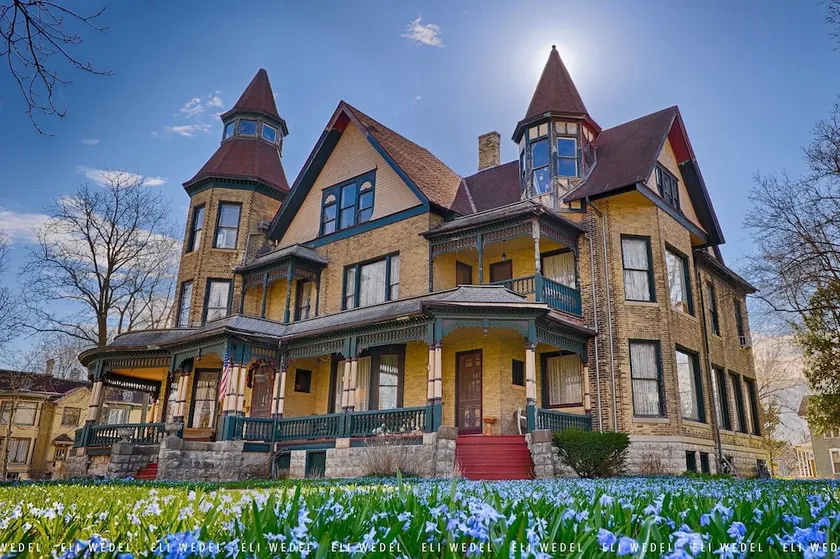 Fargo Mansion Inn - Image 1