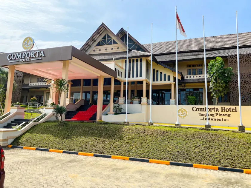 Comforta Hotel Tanjung Pinang - Image 1