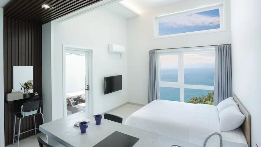 Oneday Namhae Pension - Image 1