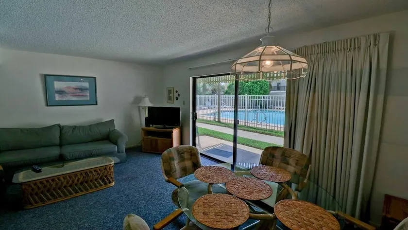 112 - 1 Br Condo - Image 1