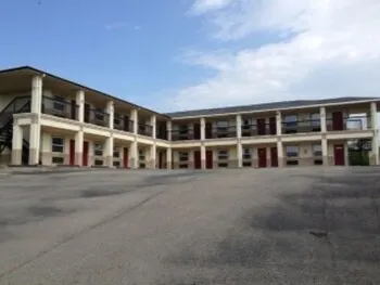 HiWay Inn & Suites Wilburton - Image 1