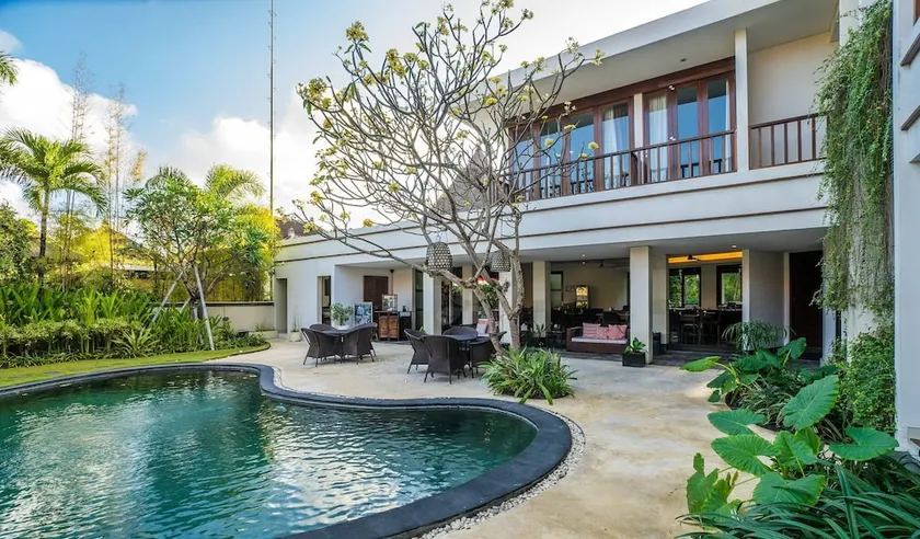 16 Bedroom Villa River Side Legian - Image 1