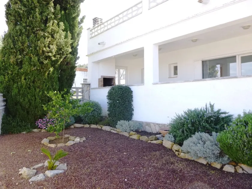 3 bedroom villa in Roses near the beach - Image 1