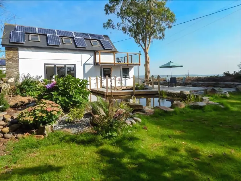 Colhay Studio - Image 1