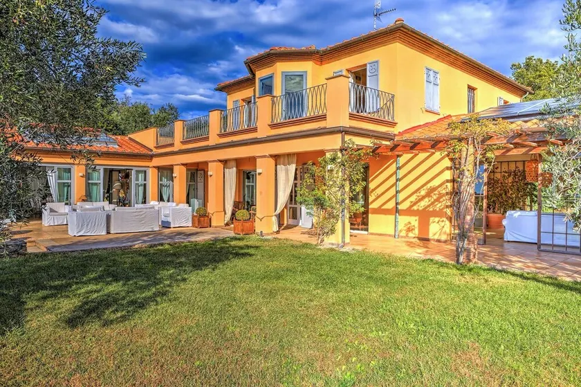 Villa Le Cave 12, Emma Villas - Image 1