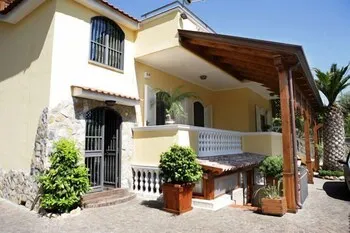 Casa Country Villa Pompei - Image 1