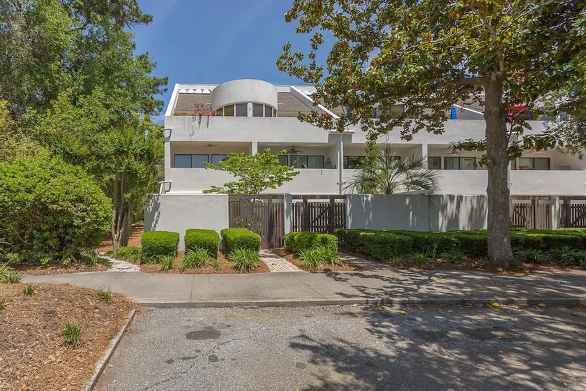 543 Beachview Drive by Hodnett Cooper - Image 1