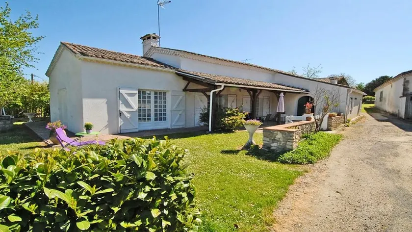 House With 2 Bedrooms in Lannes, With Furnished Garden - Image 1