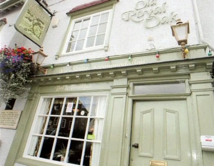 Old Royal Oak - Image 1