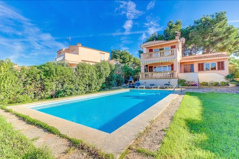 Villa Aquari - Image 1