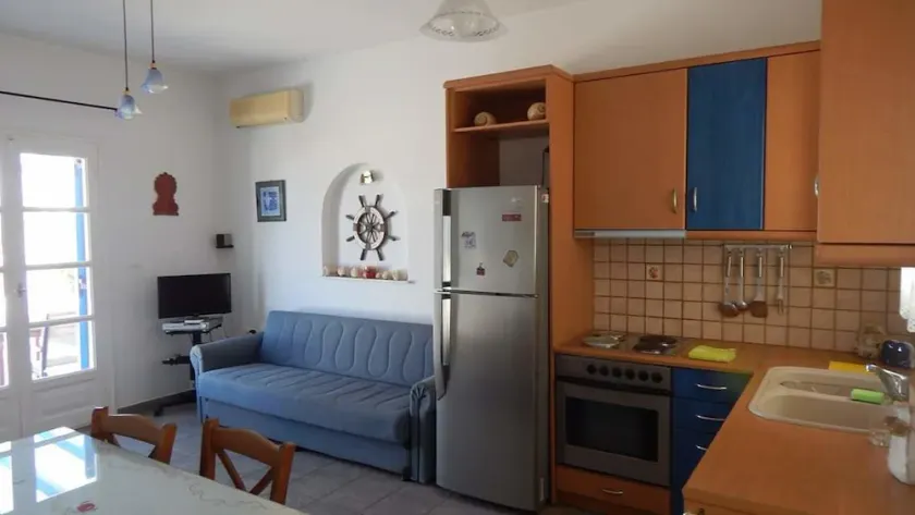 Aigaiou Avra Apartments - Image 1