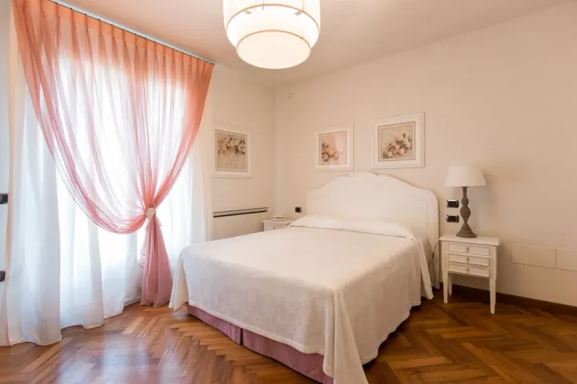 Versilia Sains Souci - Image 1