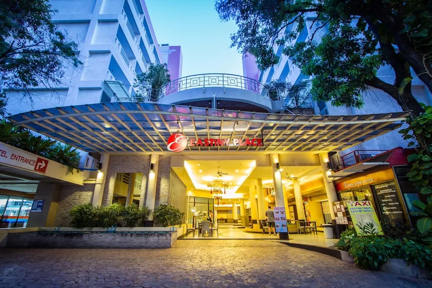 Eastiny Place Hotel - Image 1