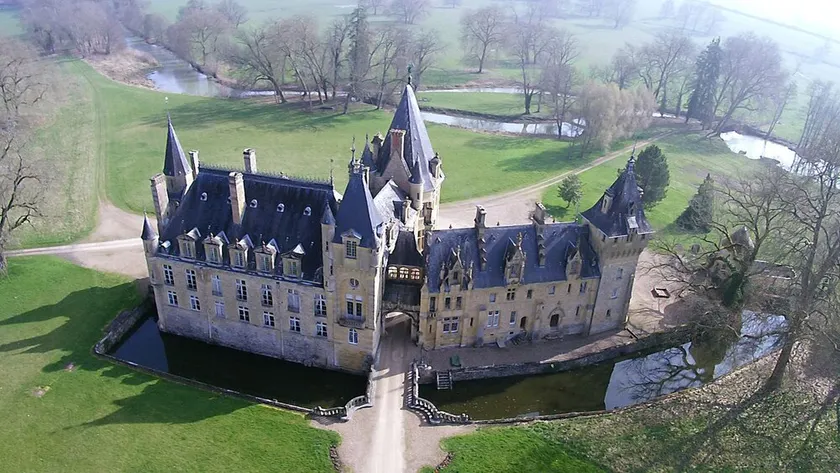 Chateau De Prye - Image 1