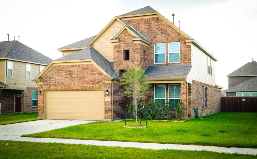 6Bdrm 2.5Bath 10Beds - Rosenberg - Image 1