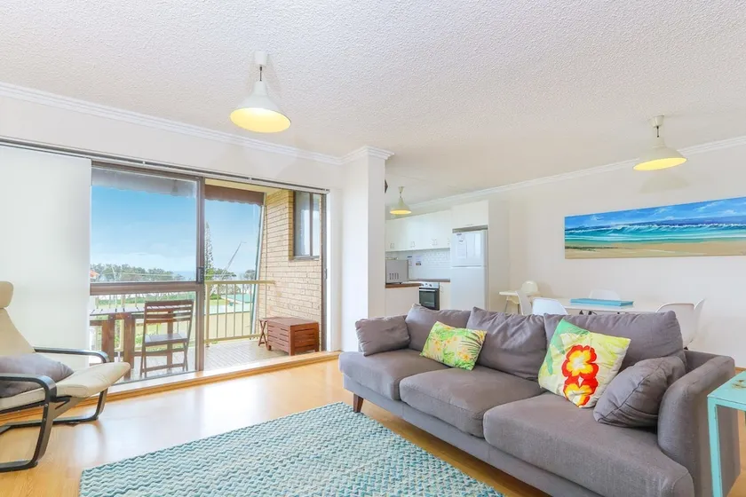 12 Kingsway Ocean View - Image 1