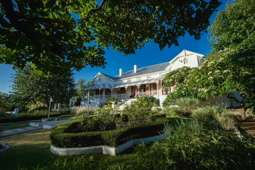 Merindol Manor - Image 1