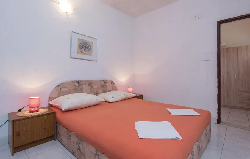 Stunning Home in Kuciste-perna With Wifi and 2 Bedrooms - Image 1