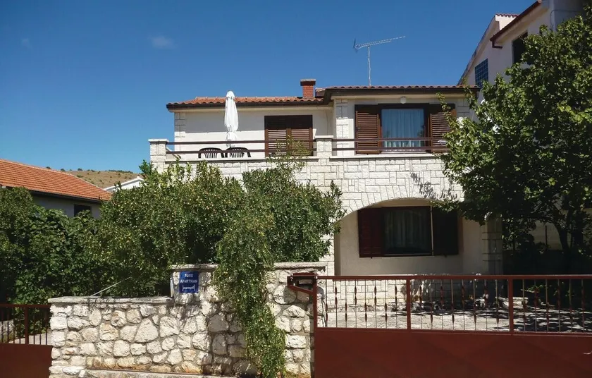 Awesome Home in Sibenik With Wifi and 3 Bedrooms - Image 1