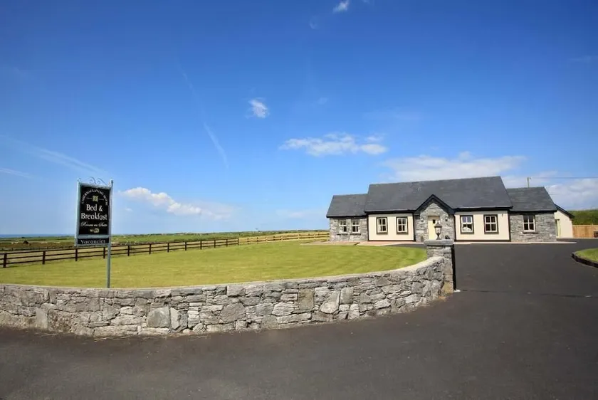 Cahermaclanchy House B&B - Image 1