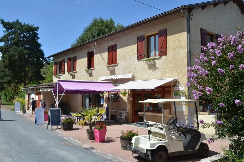 Camping Le Rocher De La Granelle - Image 1
