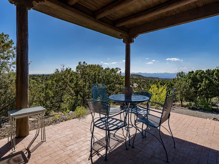 Arroyo's Edge, 3 Bedrooms, Private, Patios, Sleeps 6 - Image 1