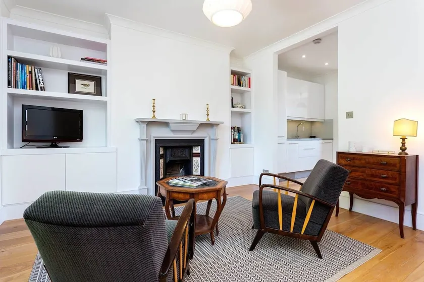 Hammersmith Grove - Image 1