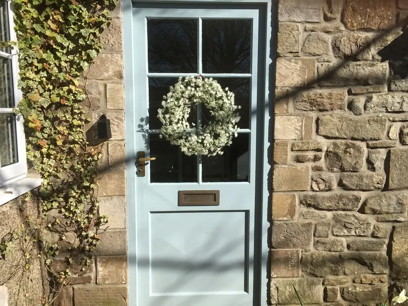 2 Redeswood Cottages - Image 1