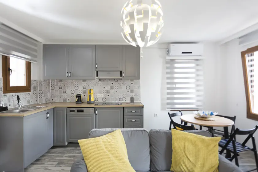 Alp Suites Limon - Image 1