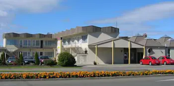Coachman's Inn Motor Lodge - Image 1