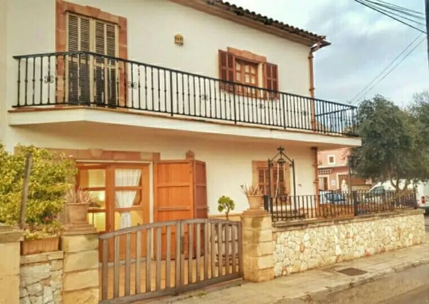 3 bedrooms house at S'Illot Cala Morlanda 600 m away from the beach with furnished terrace and wifi - Image 1
